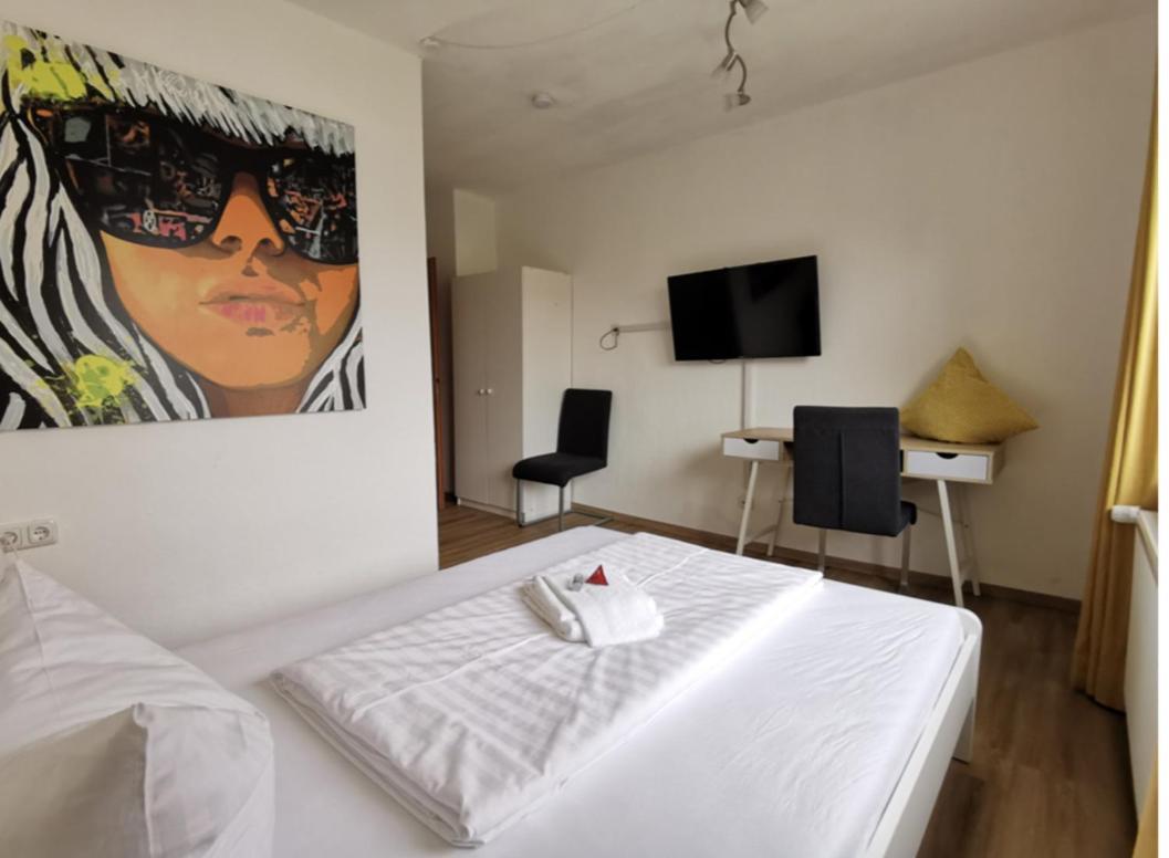 Hotel Wettlaufer Homberg  Rom bilde